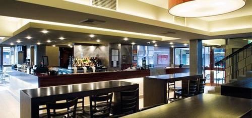 The Astor Hotel Motel Гоулберн Екстер'єр фото
